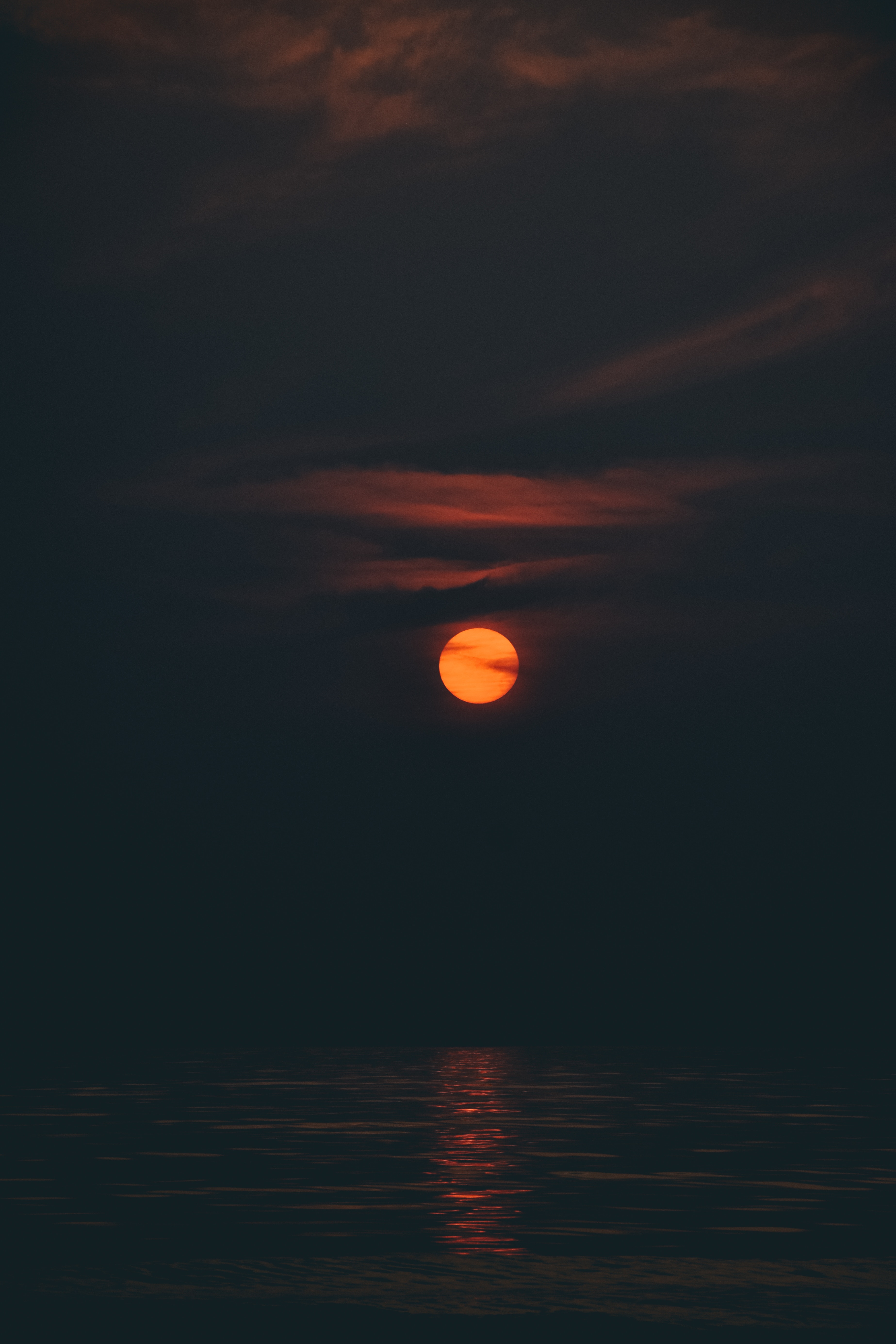 Wallpaper Ocean, Moon, Sunset, Night, Sky, Mumbai - Sunset - HD Wallpaper 