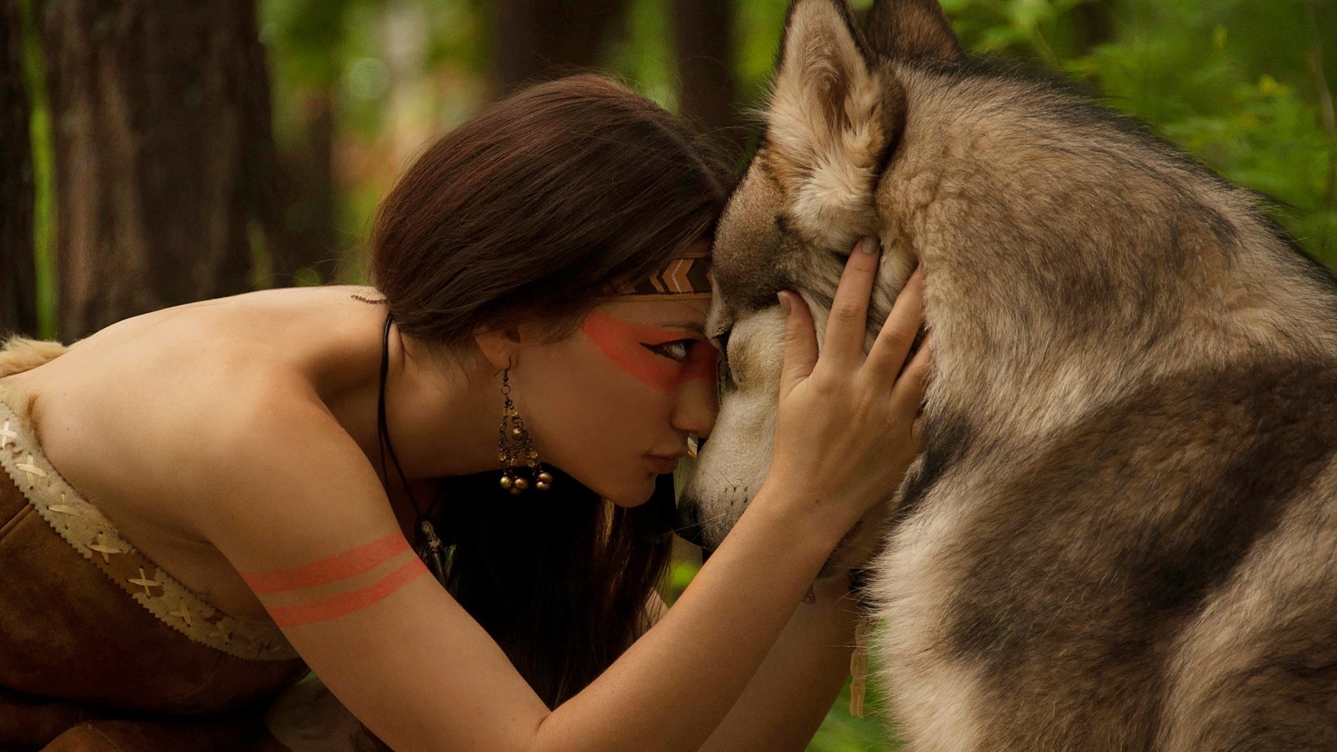 Native American With Wolf Wallpaper - Native American Girl Wolf - HD Wallpaper 