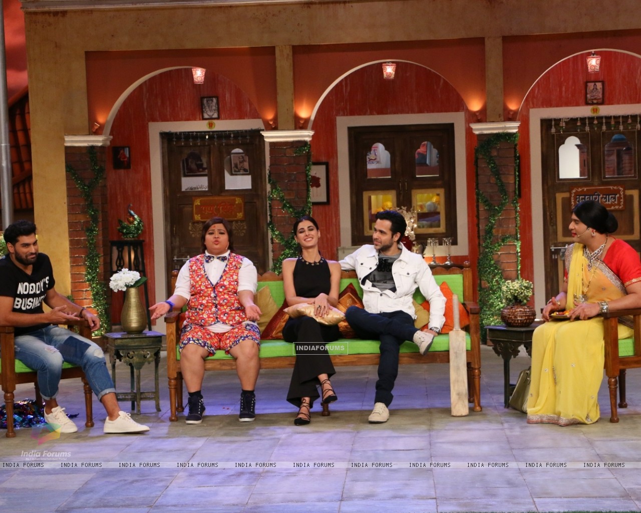 Tabu Juhi Chawla - HD Wallpaper 