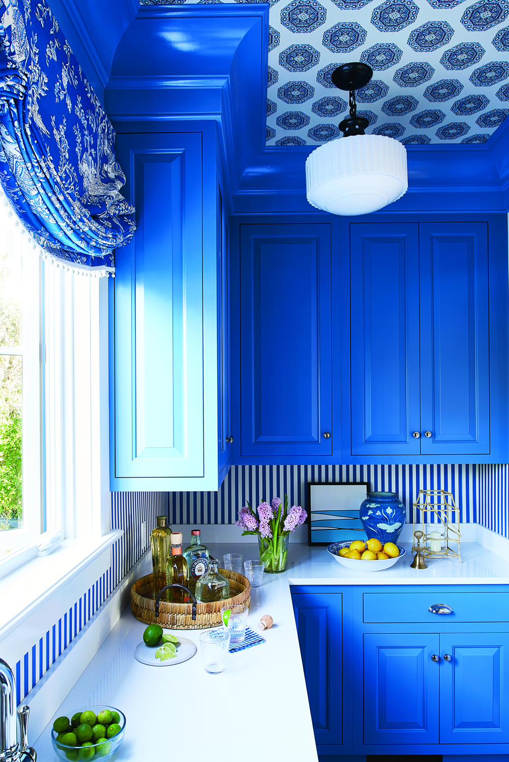 Home Couture Medallion Wallpaper - Kitchen - HD Wallpaper 