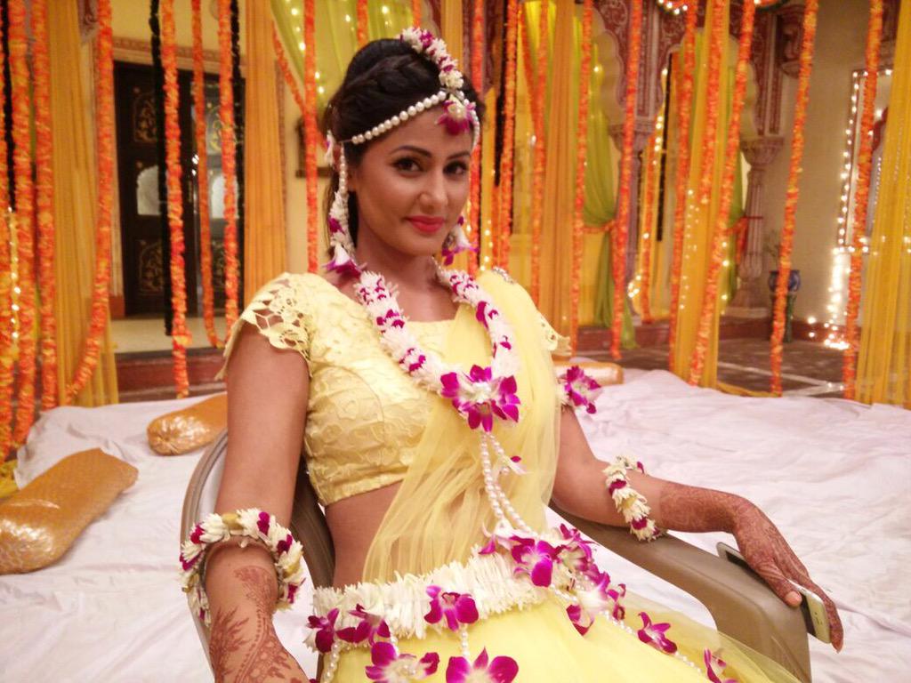 Hina Khan Haldi - HD Wallpaper 