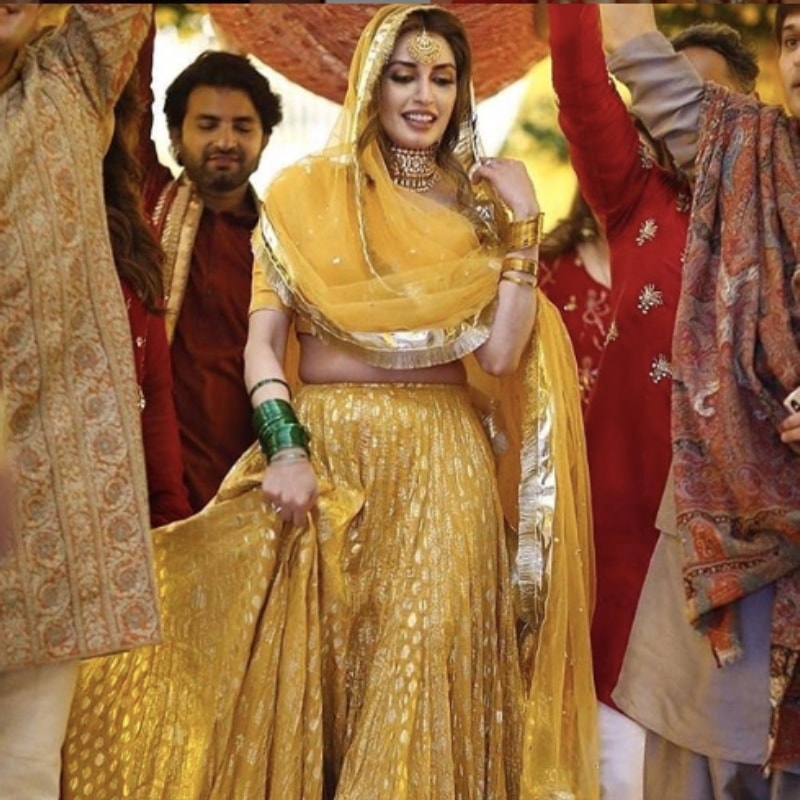 Look At That Outfit - Iman Ali Mehndi Dress - HD Wallpaper 