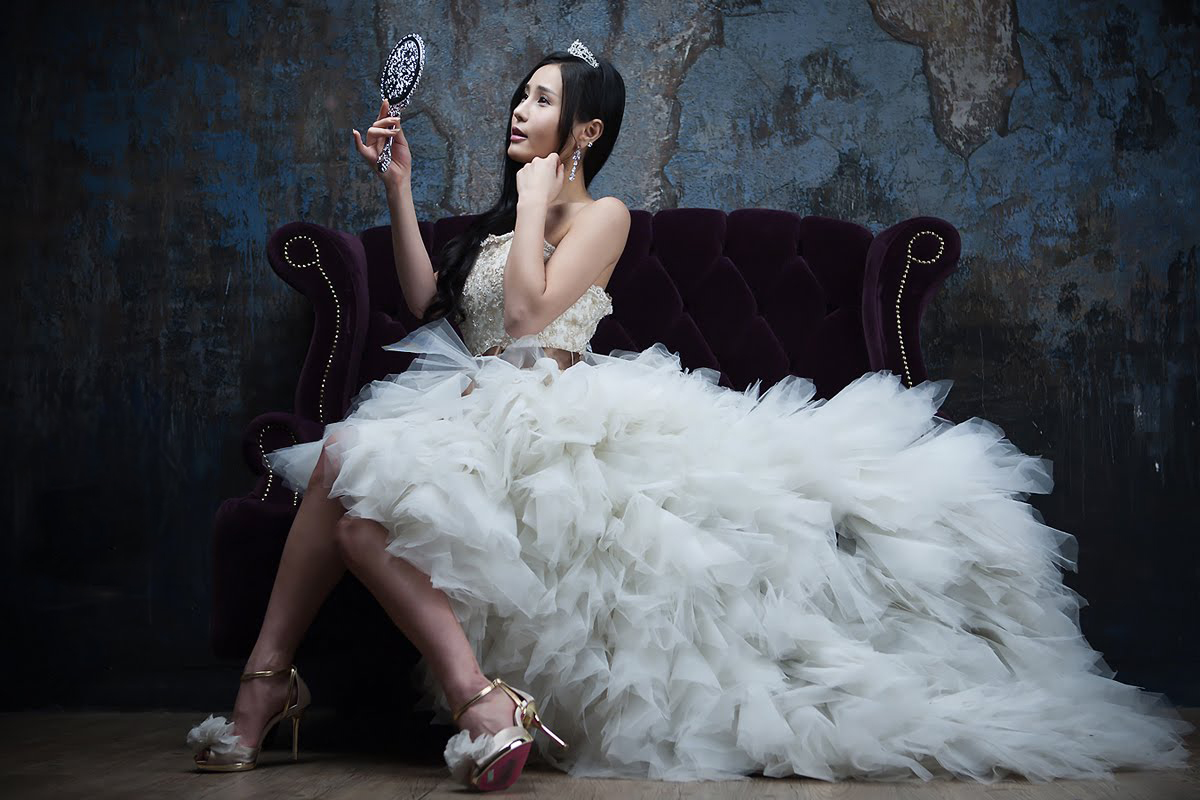 Bridal Dress Hd Images - Wallpaper - HD Wallpaper 