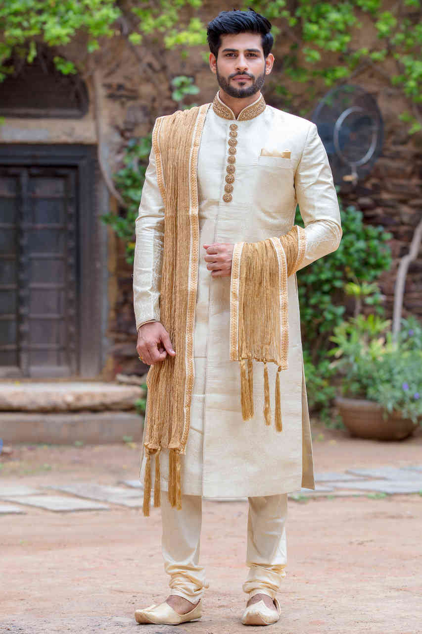 Adorable Cream Sherwani Set - Cream Sherwani - HD Wallpaper 