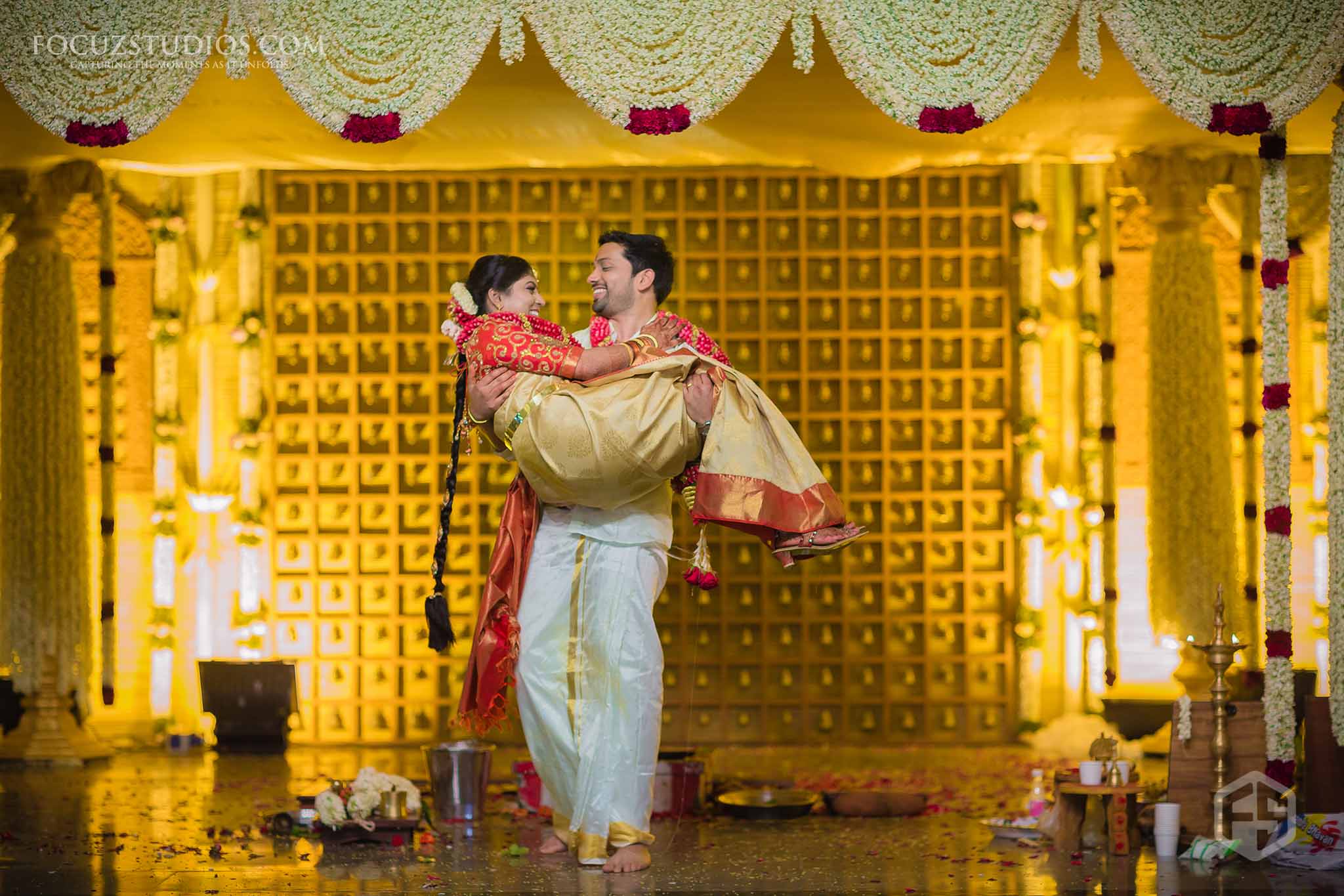 South Indian Wedding Couple Photography - HD Wallpaper 