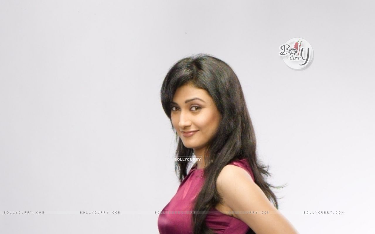 Bharti Wallpaper - Ragini Khanna In Bhaskar Bharti - HD Wallpaper 