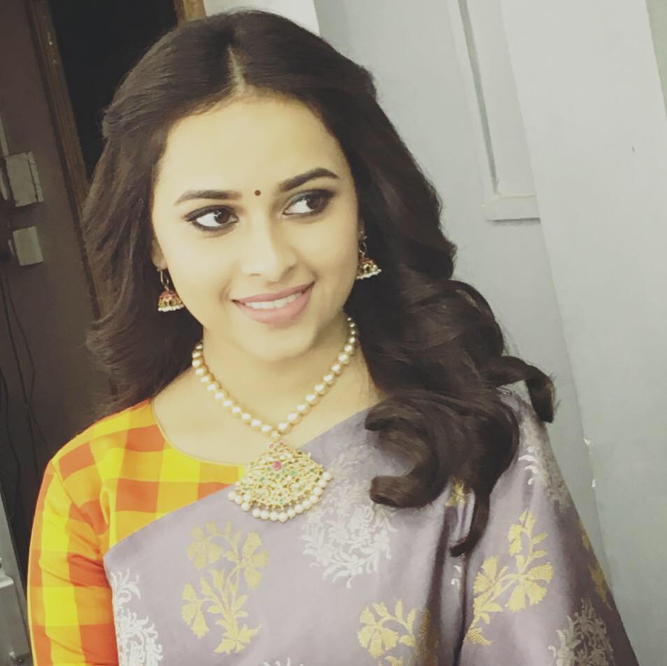 Sri Divya Wiki, Age, Height, Movies, Hd Images & Family - Sri Divya Instagram - HD Wallpaper 