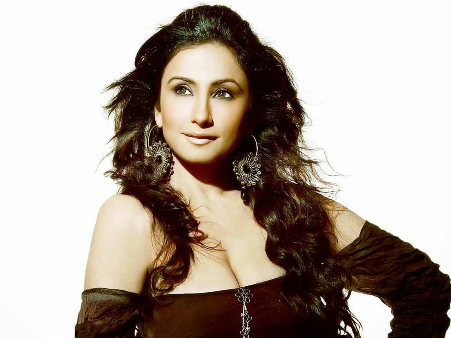 Divya Dutta Hd Wallpapers Fee Download - Divya Dutta Hot&sexy Wallpepars - HD Wallpaper 