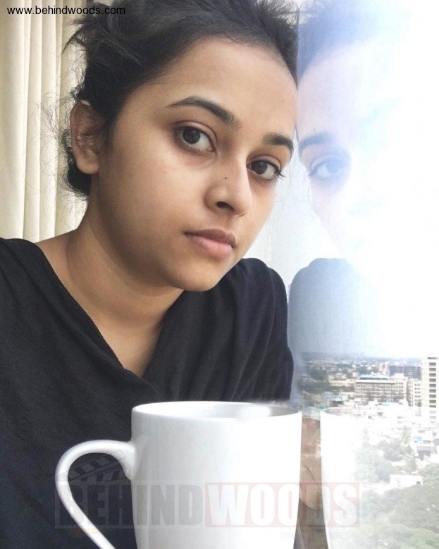 Sri Divya Without Makeup - HD Wallpaper 