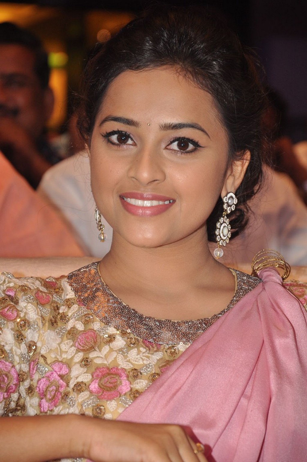 Sri Divya Rayudu Audio Launch - HD Wallpaper 