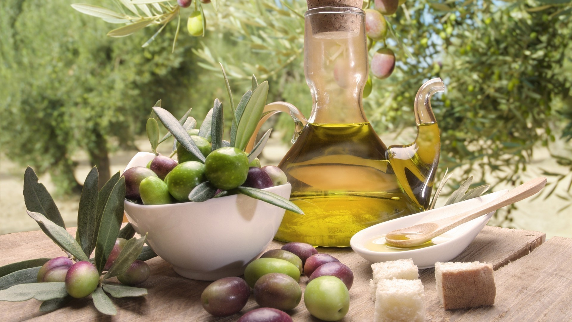 Food & Drink Food Oil Fruit Olive Oil Table Glass Wood - Olive Oil - HD Wallpaper 