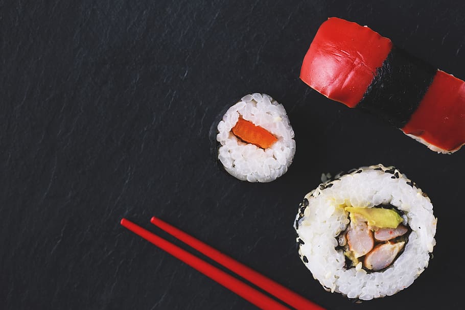 Sushi And Red Chopsticks, Food And Drink, Asian, Plate, - Sushi - HD Wallpaper 