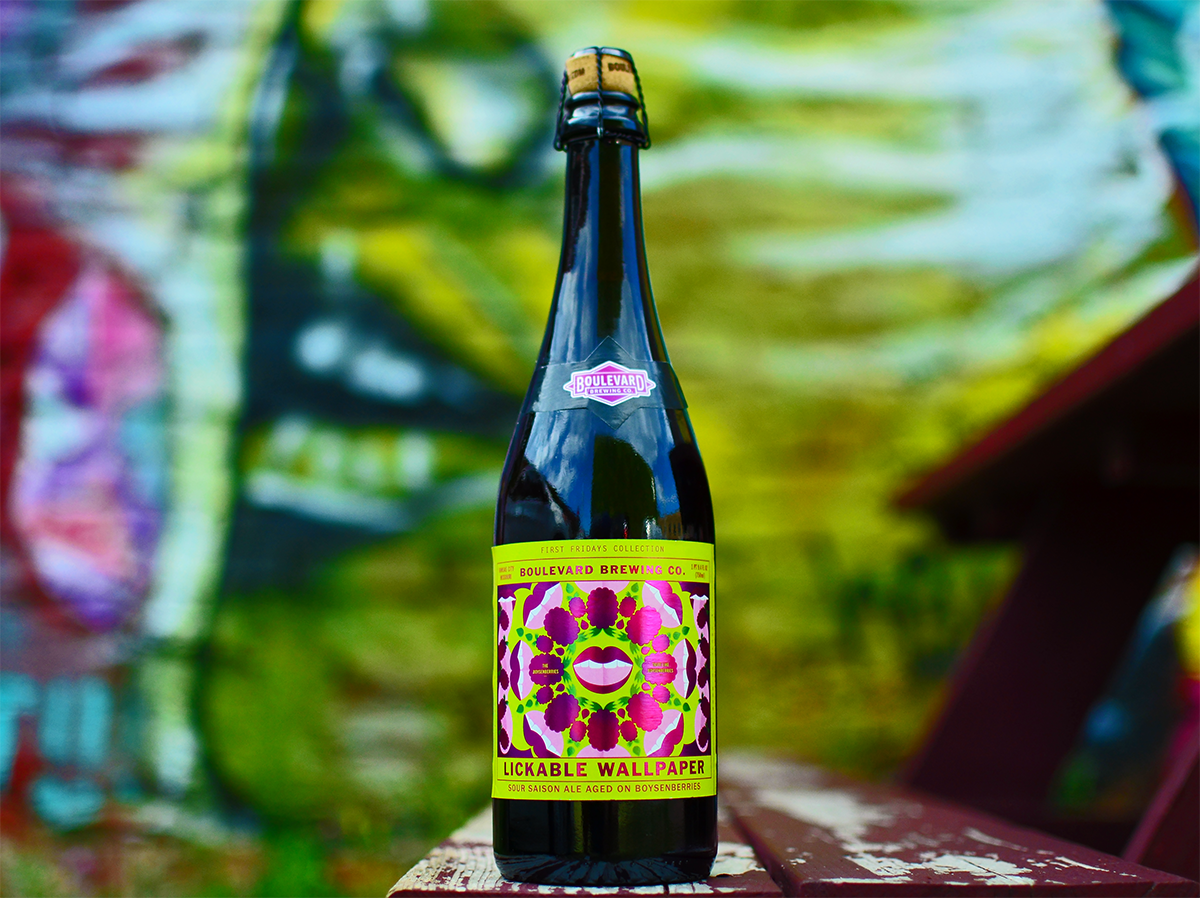 First Fridays Collection Lickable Wallpaper - Lickable Wallpaper Beer - HD Wallpaper 