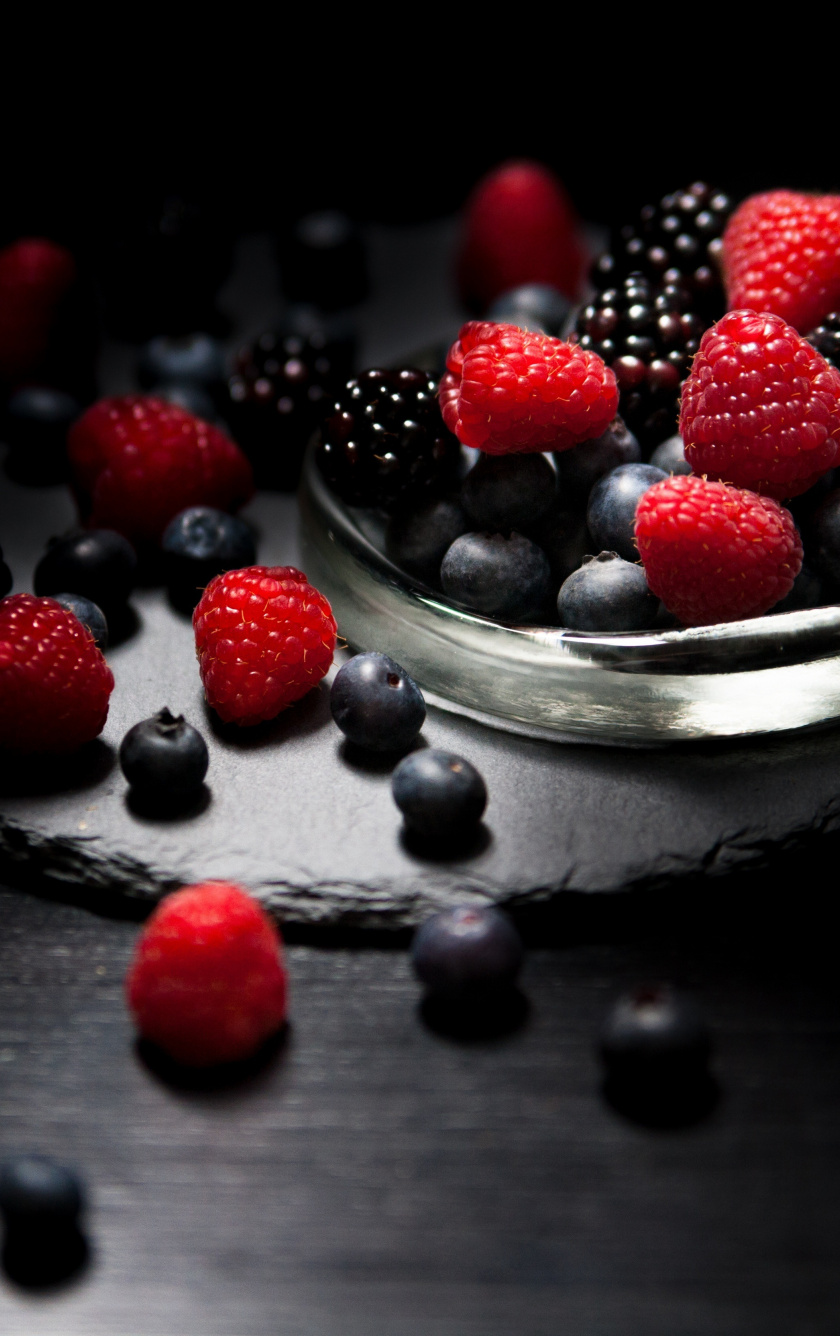Dark Mood, Food, Fruits, Raspberry, Blueberry, Blackberry, - Raspberry 1920 X 1080 - HD Wallpaper 