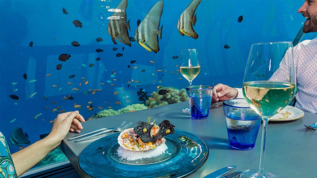 5.8 Undersea Restaurant Maldives - HD Wallpaper 