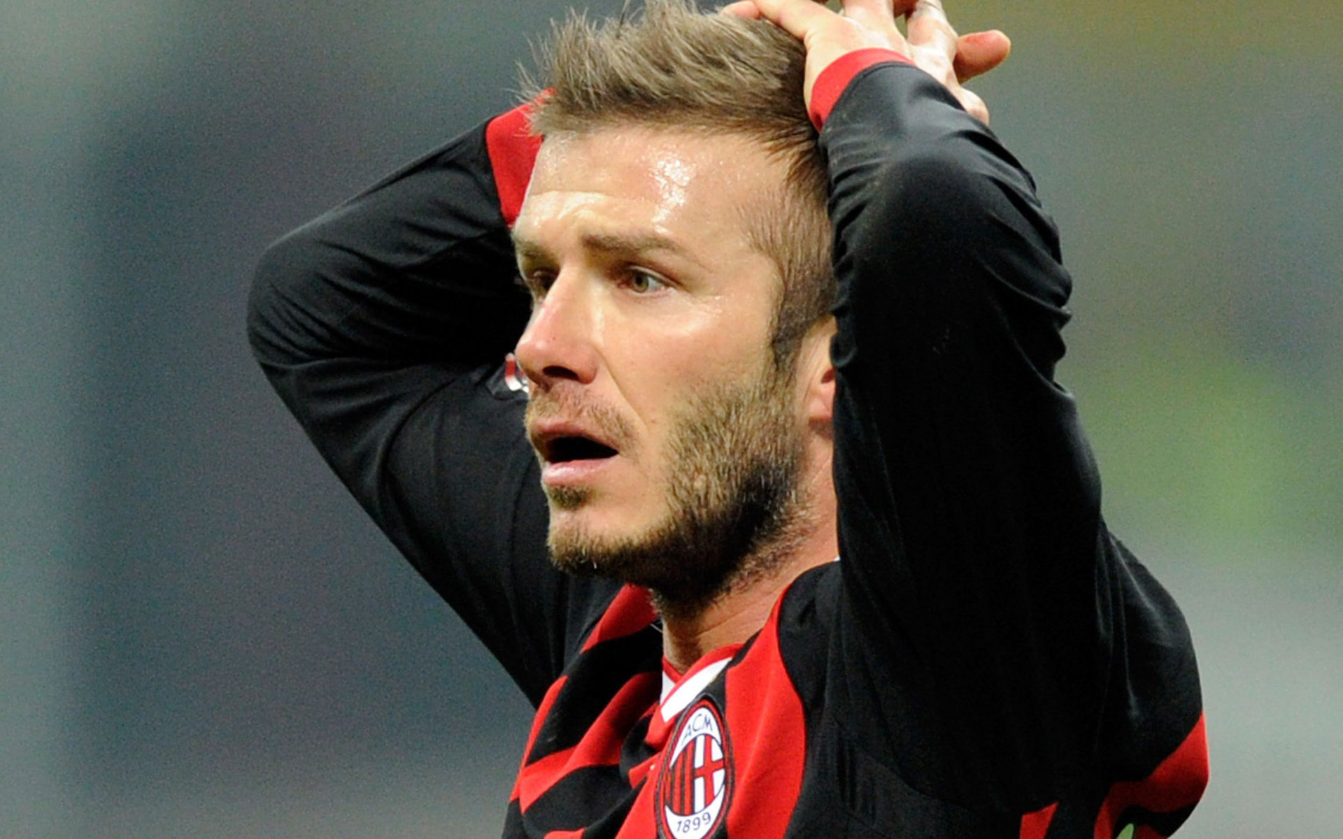 Free Download David Beckham Wallpaper Id - David Beckham Sad - HD Wallpaper 