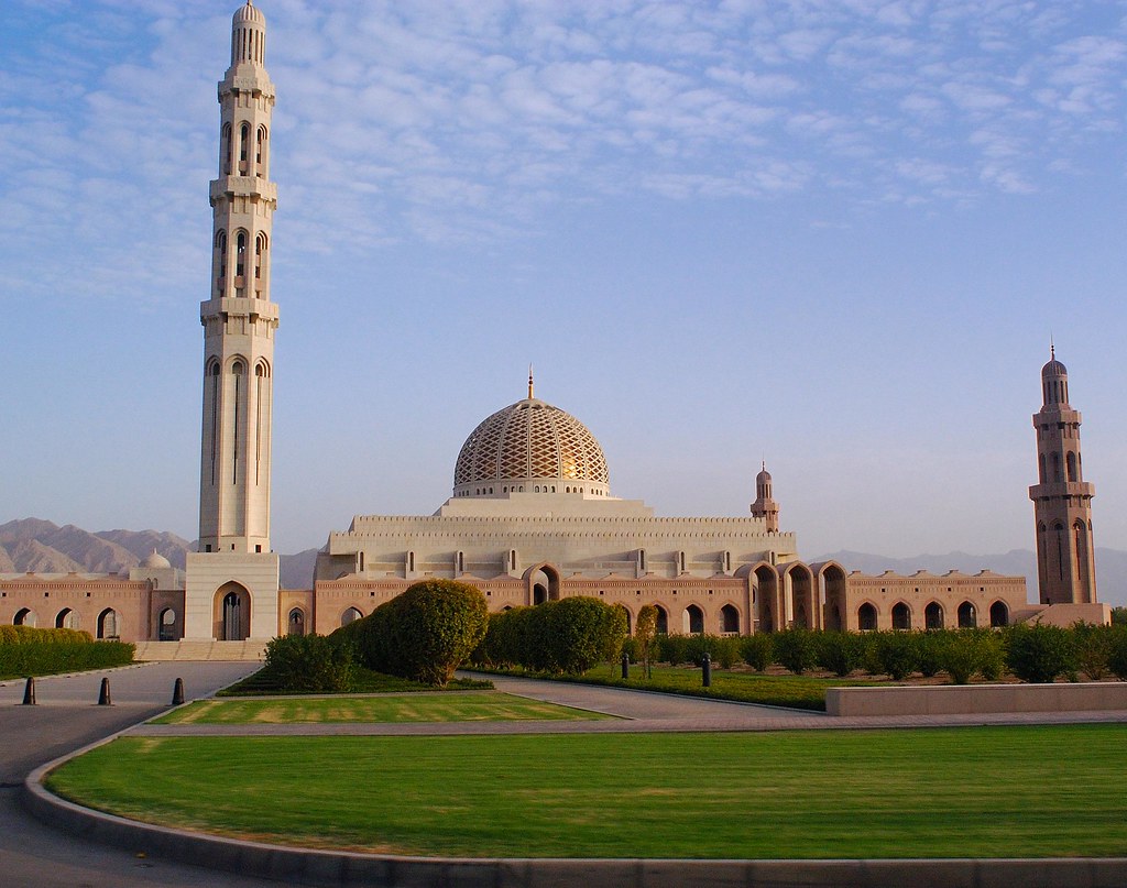 Sultan Qaboos Grand Mosque - 1024x807 Wallpaper - teahub.io