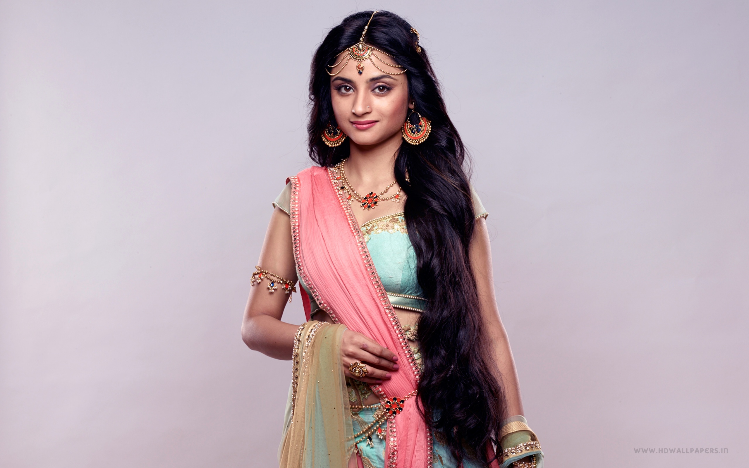 Sita Madirakshi Siya Ke Ram Star Plus - Madirakshi Mundle As Sita - HD Wallpaper 