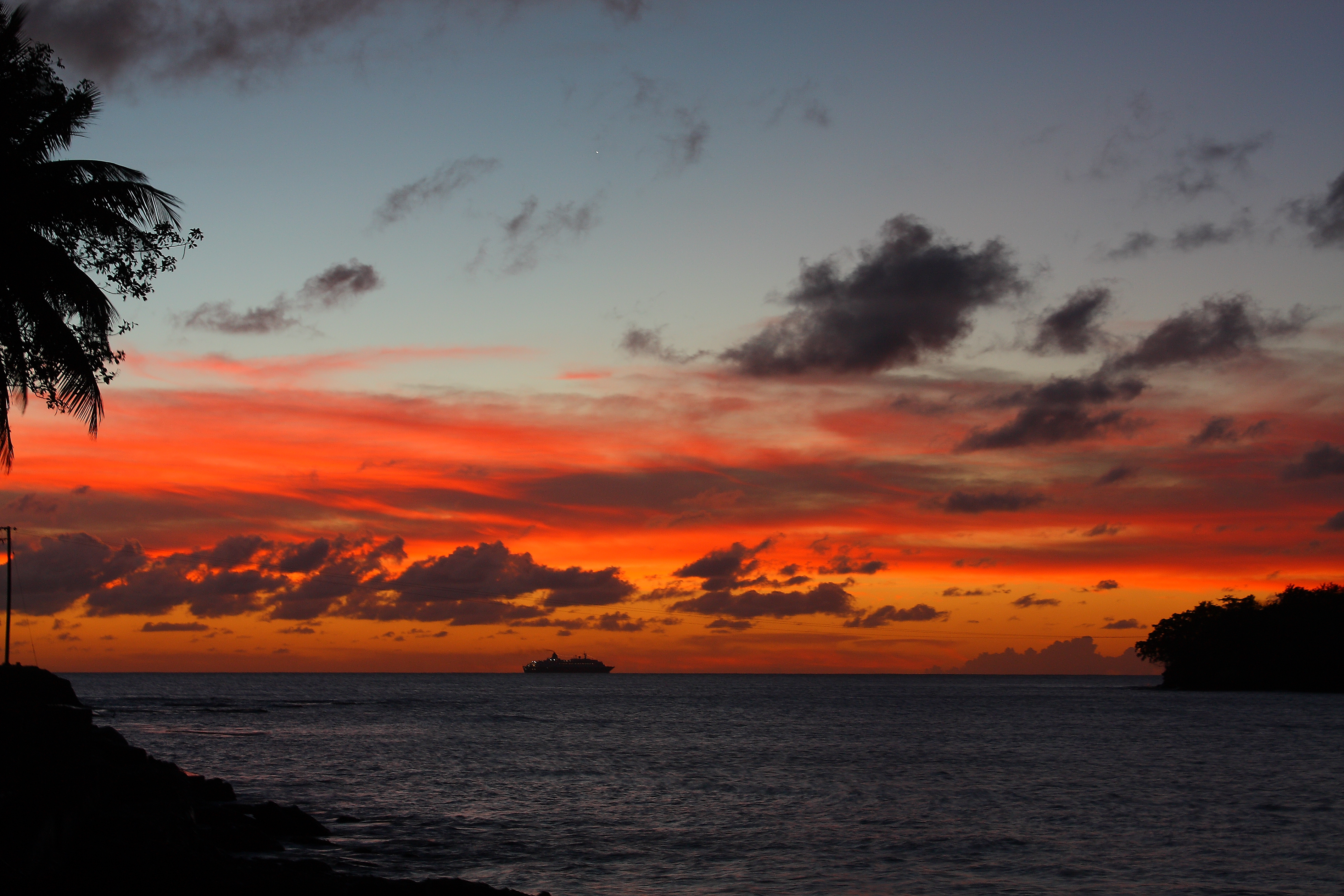Saint Lucia - Cielo Atardecer Sin Sol - HD Wallpaper 