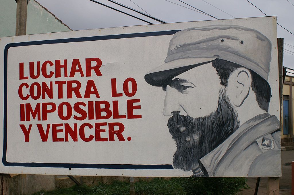 Fight Against The Impossible And Win - Propaganda De Fidel Castro - HD Wallpaper 