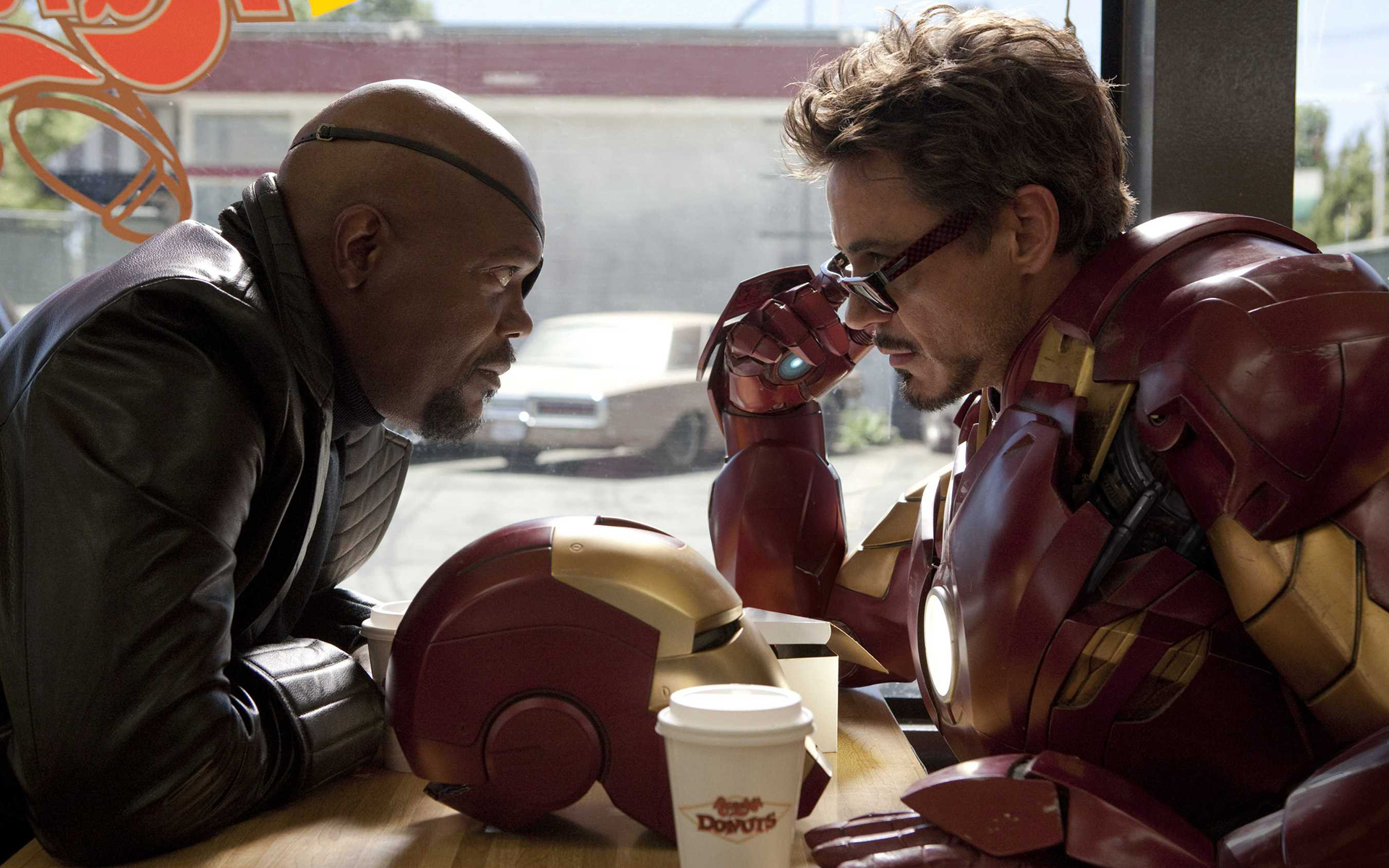 Movie Iron Man 2 Tony Stark - HD Wallpaper 