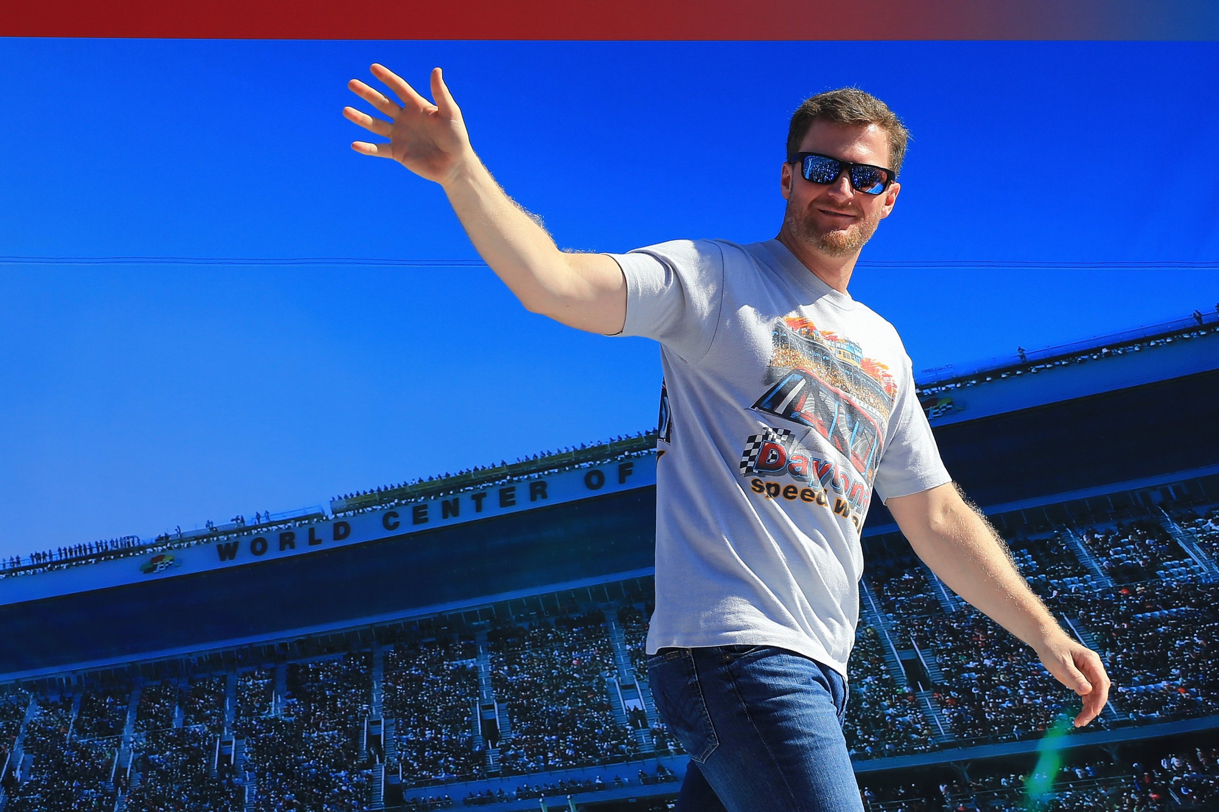 Gettyimages-920021436 - Dale Earnhardt Jr Daytona 500 Grand Marshal - HD Wallpaper 