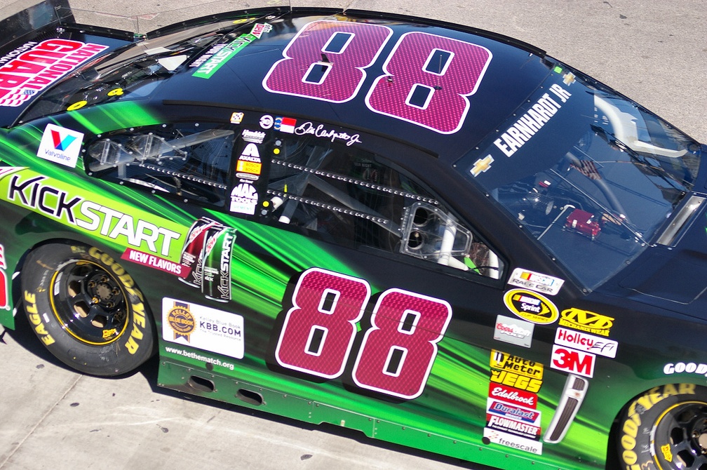 Sports Car Racing - HD Wallpaper 