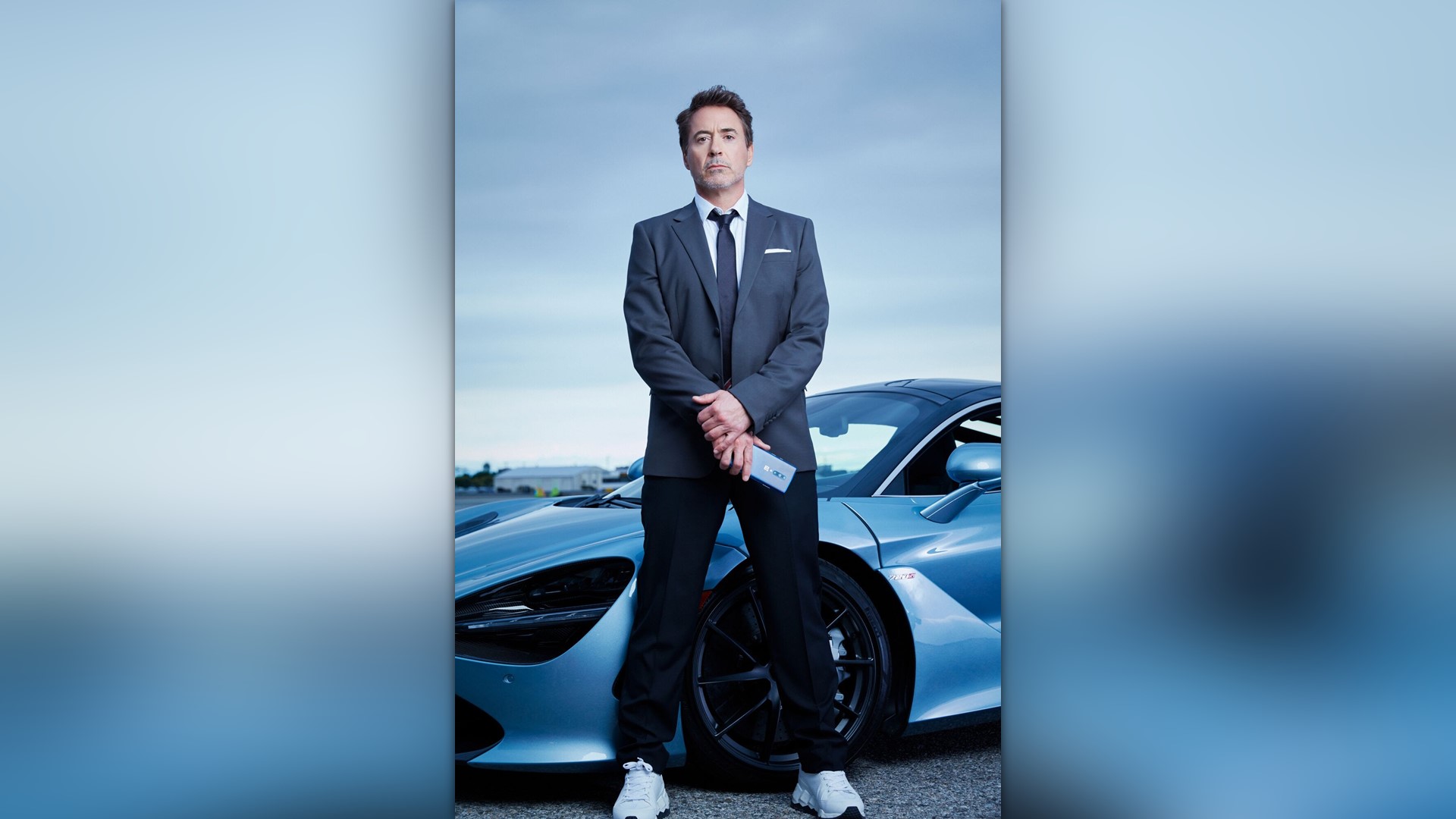 Robert Downey One Plus - HD Wallpaper 