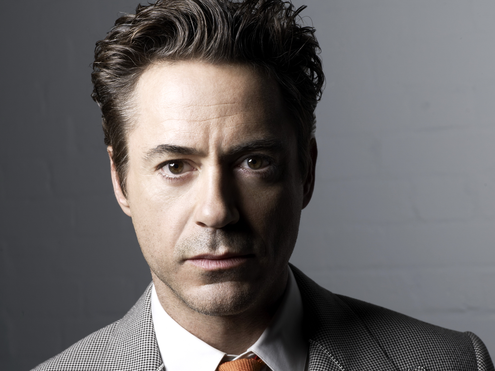 Tony Stark Without Beard - HD Wallpaper 