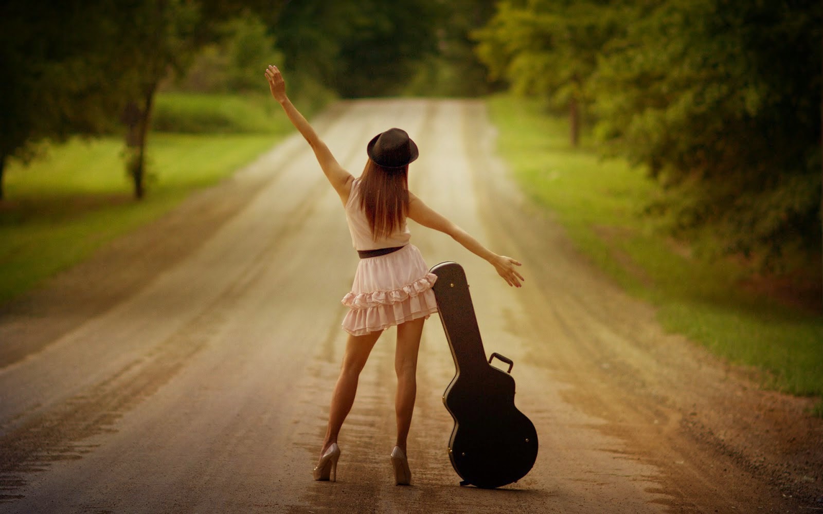 Facebook Profile Pics For Girls With Guitar Hd Wallpaper - Girl With Guitar Hd - HD Wallpaper 