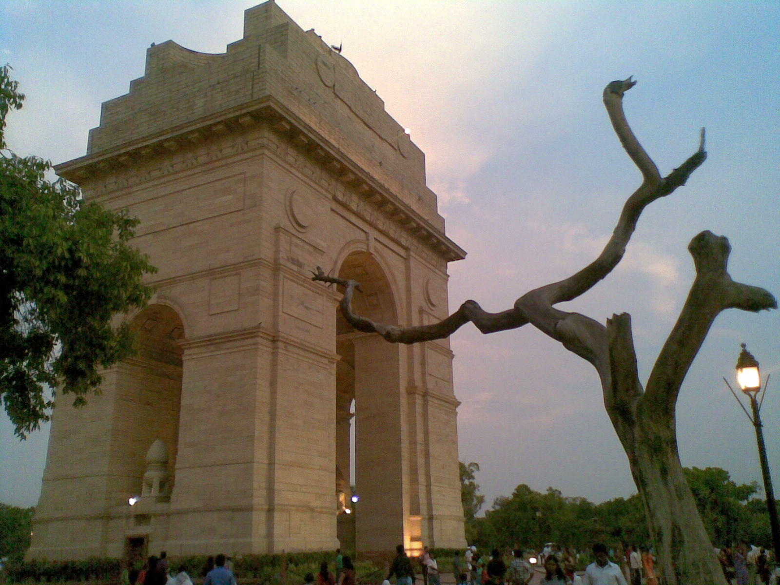 Statue - HD Wallpaper 