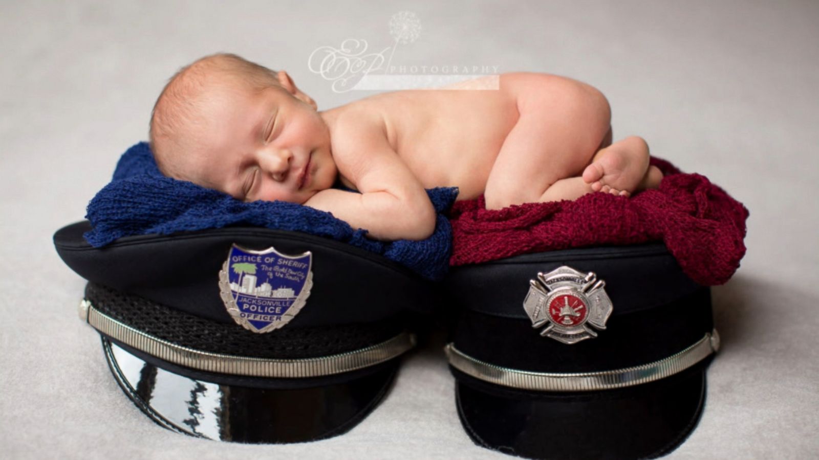 Baby Photo Shoot Police - HD Wallpaper 