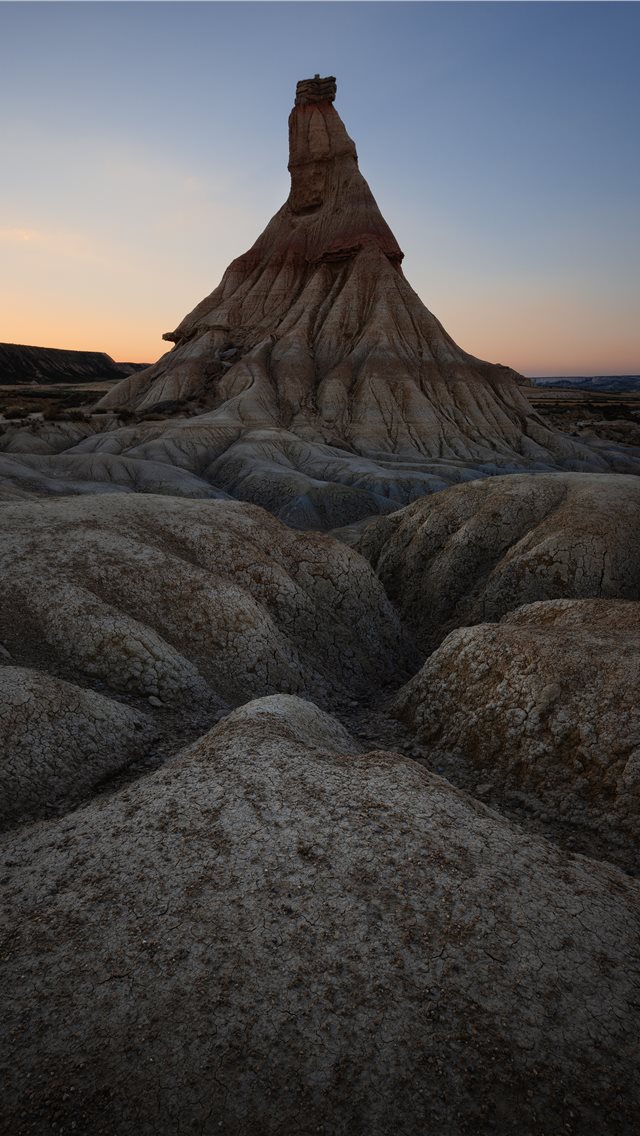 A Breeze Through The Desert Iphone Wallpaper - Bardenas Reales - HD Wallpaper 