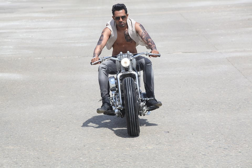 Gippy Grewal Faraar - HD Wallpaper 