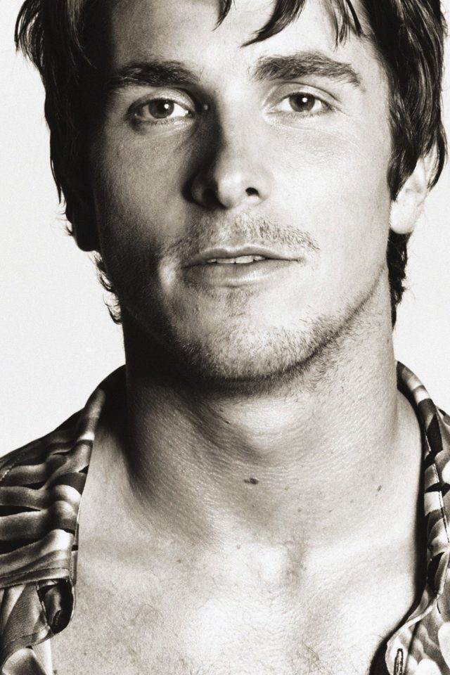 Christian Bale Soon To Be Steve Jobs Iphone Wallpaper - Christian Bale Full Hd - HD Wallpaper 