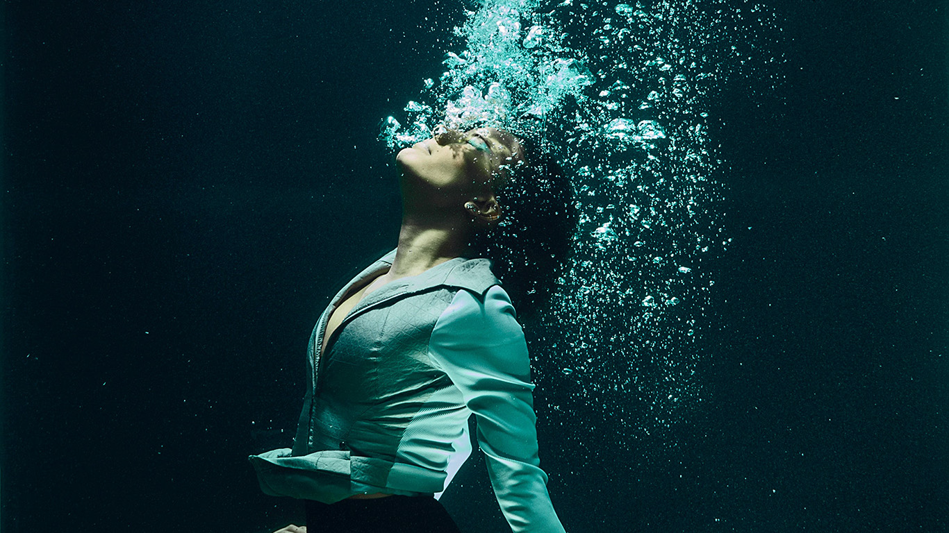 Under Water Hd Wallpapers For Iphone - HD Wallpaper 