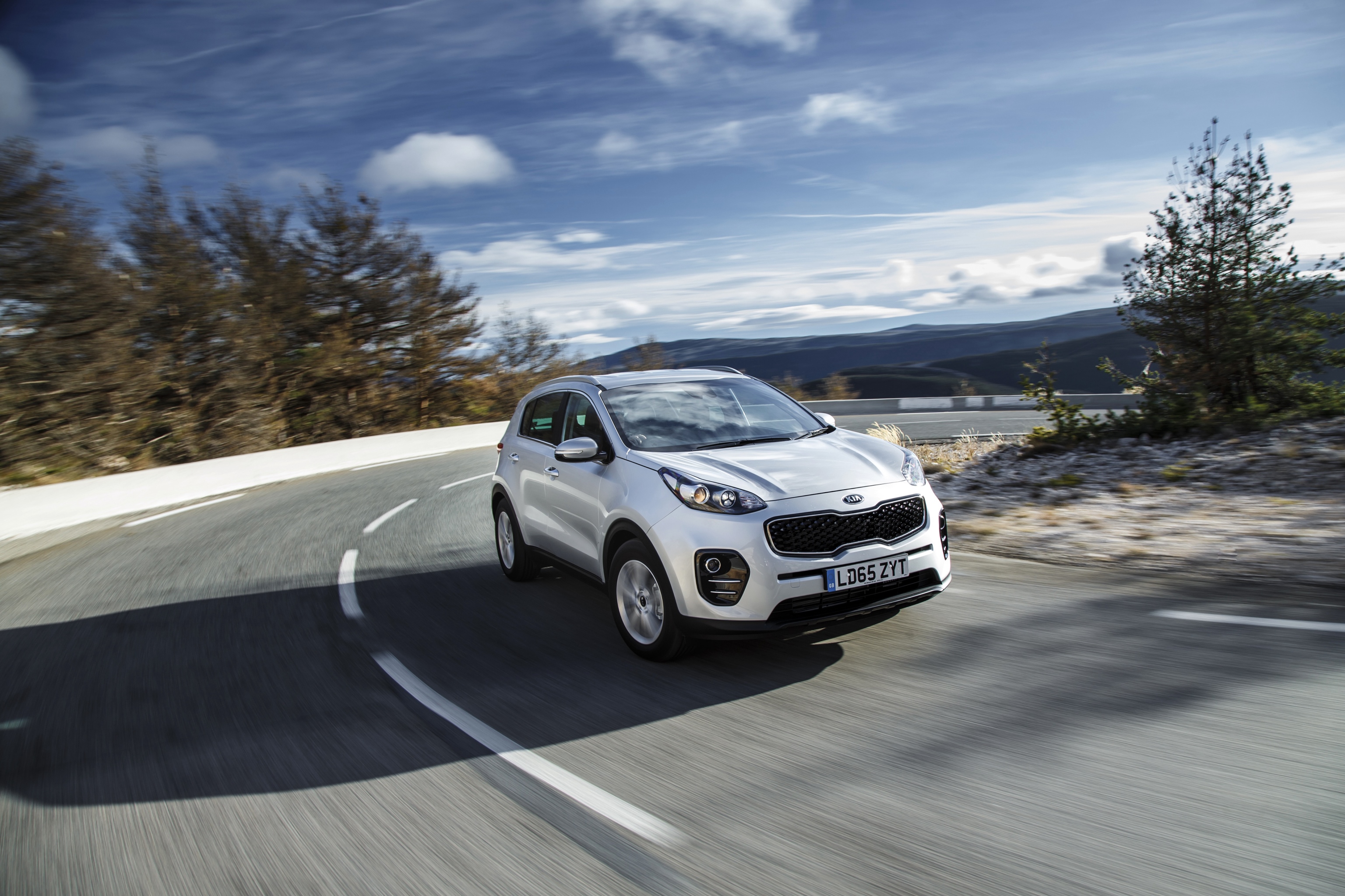 Compact Sport Utility Vehicle - HD Wallpaper 