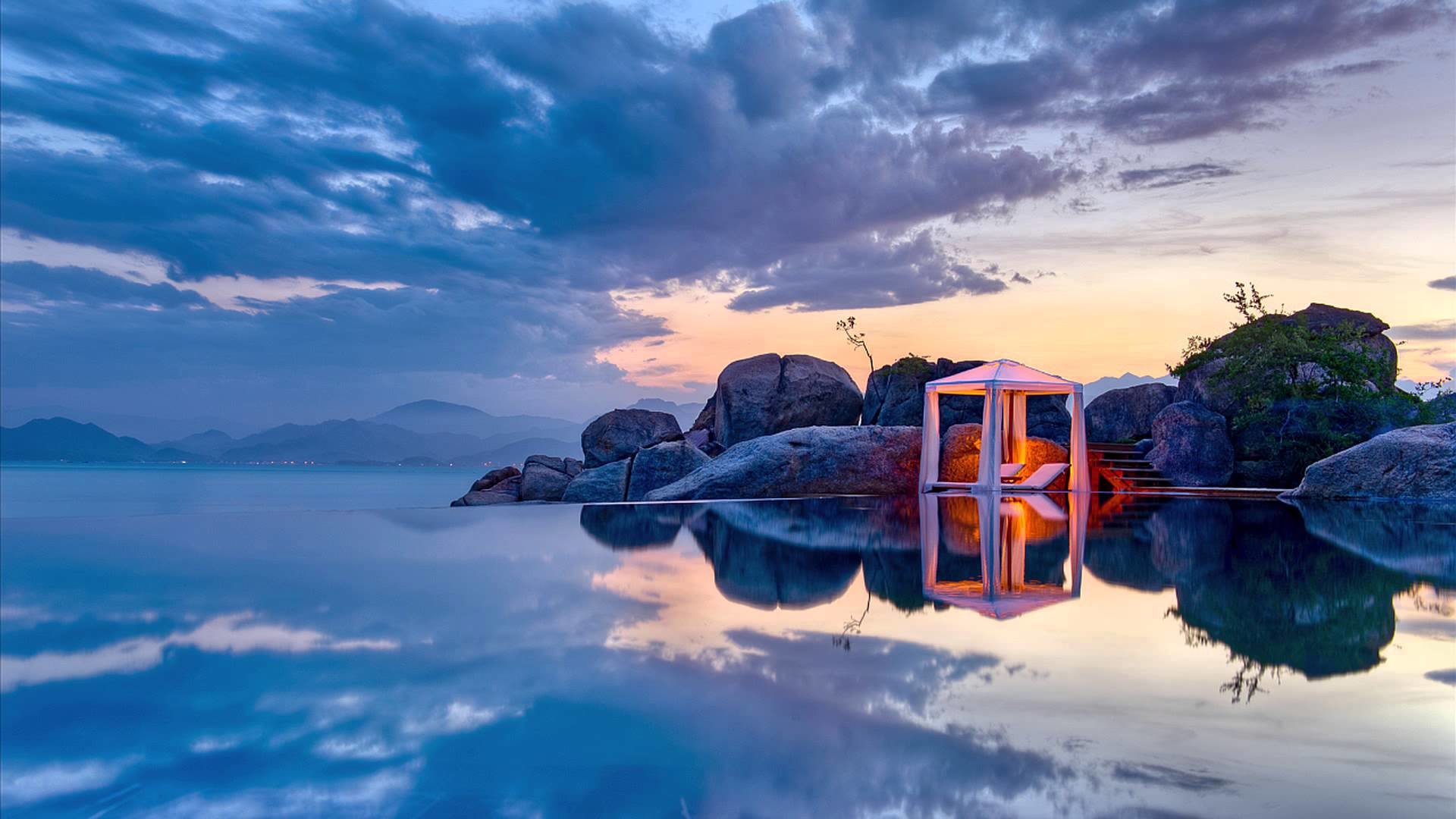 Cool Relaxing Wallpaper - L Alyana Ninh Van Bay - HD Wallpaper 