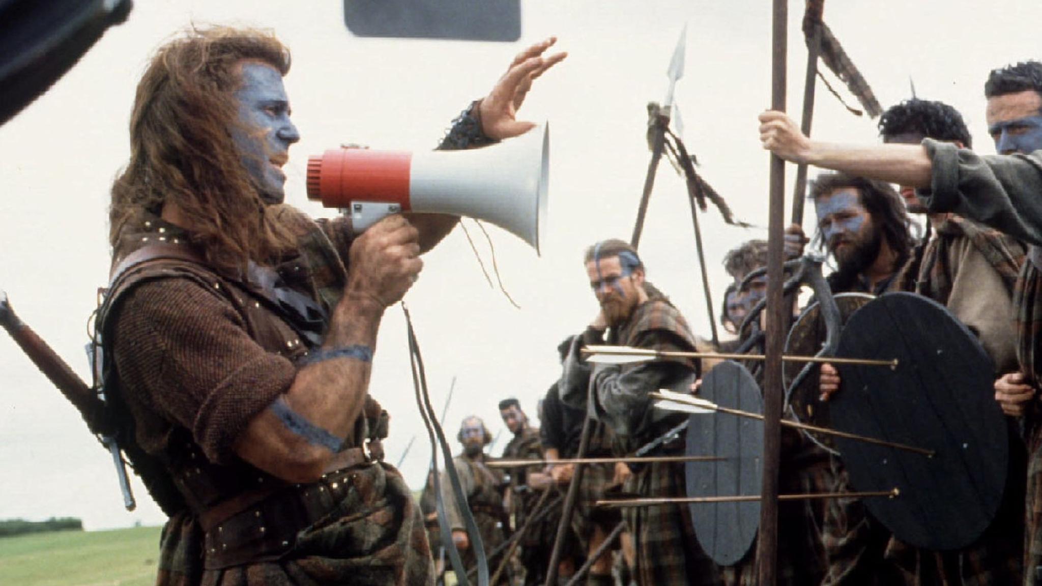 Mel Gibson Directing Braveheart - HD Wallpaper 