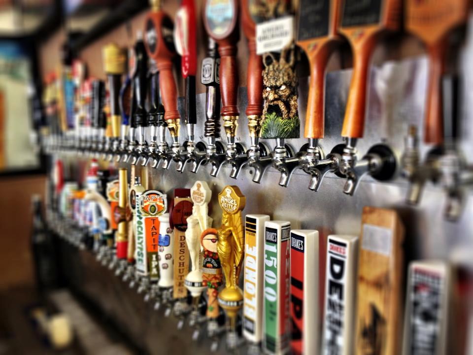 Craft Beer Taps - HD Wallpaper 