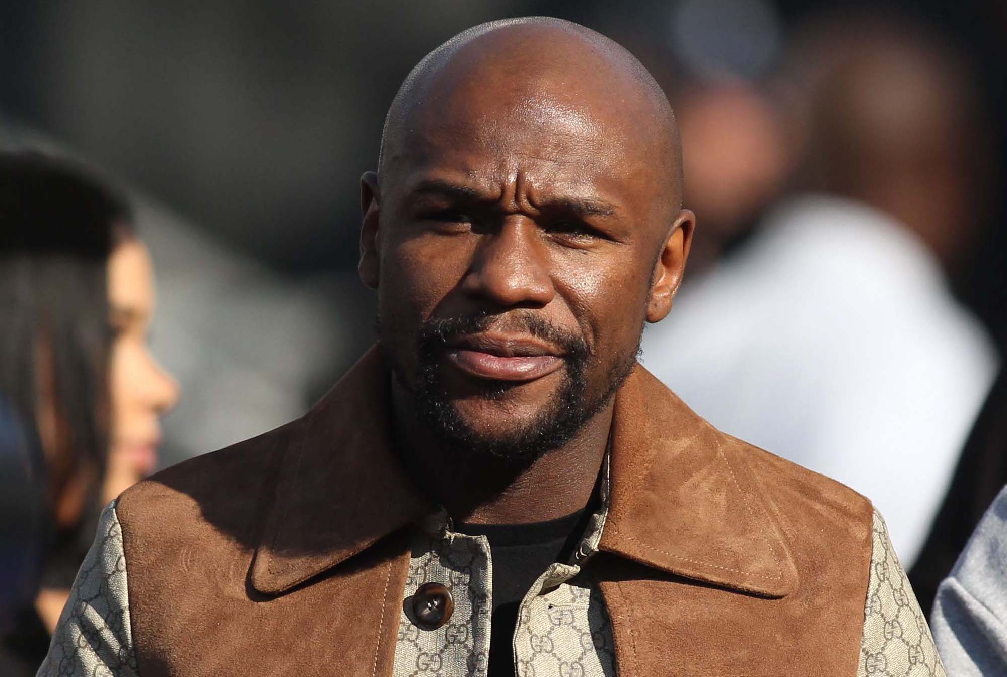 Biggest Chanel Bag In The World 2000x1344 Wallpaper teahub.io