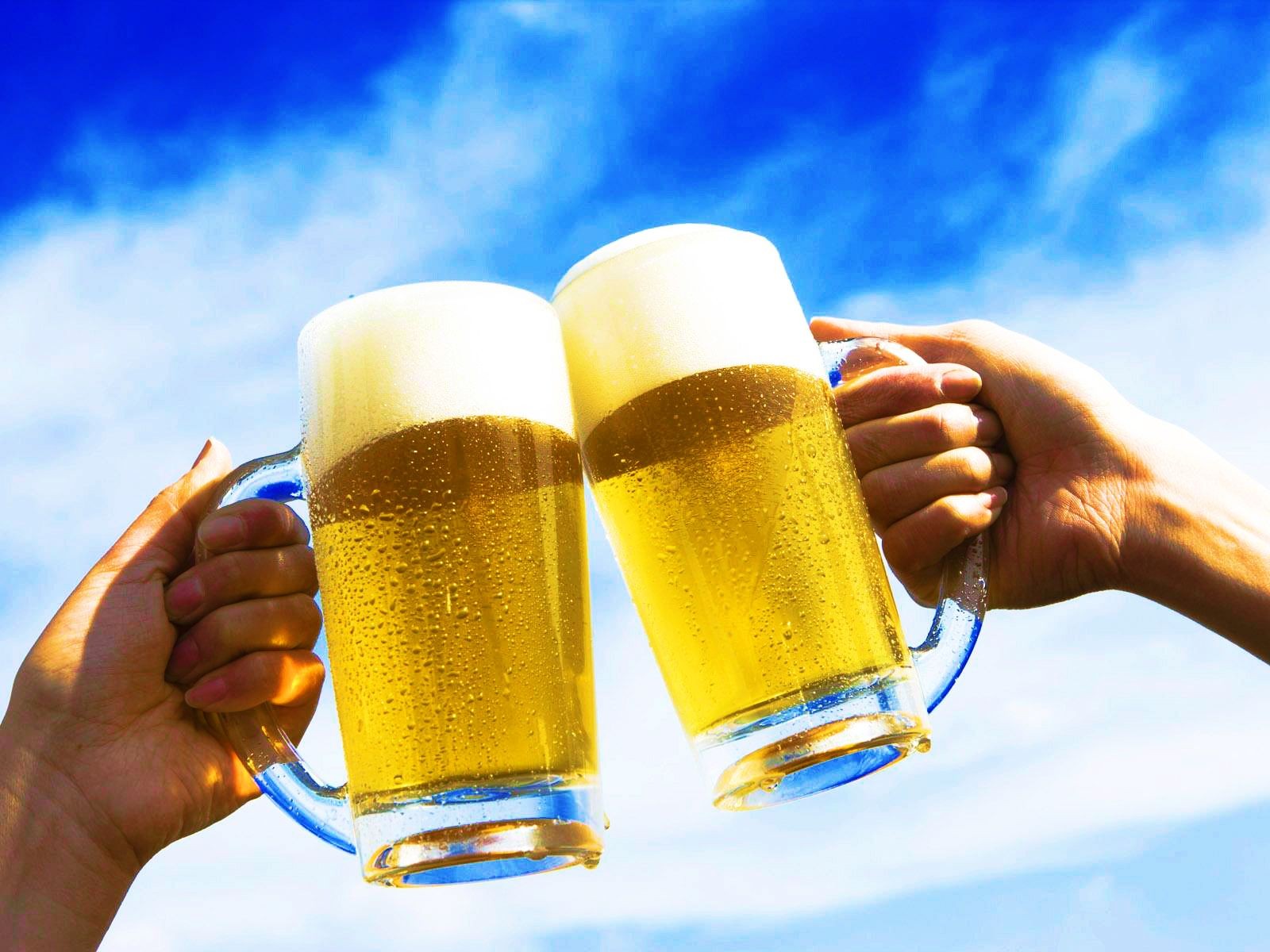 Beer Cheers Background - HD Wallpaper 
