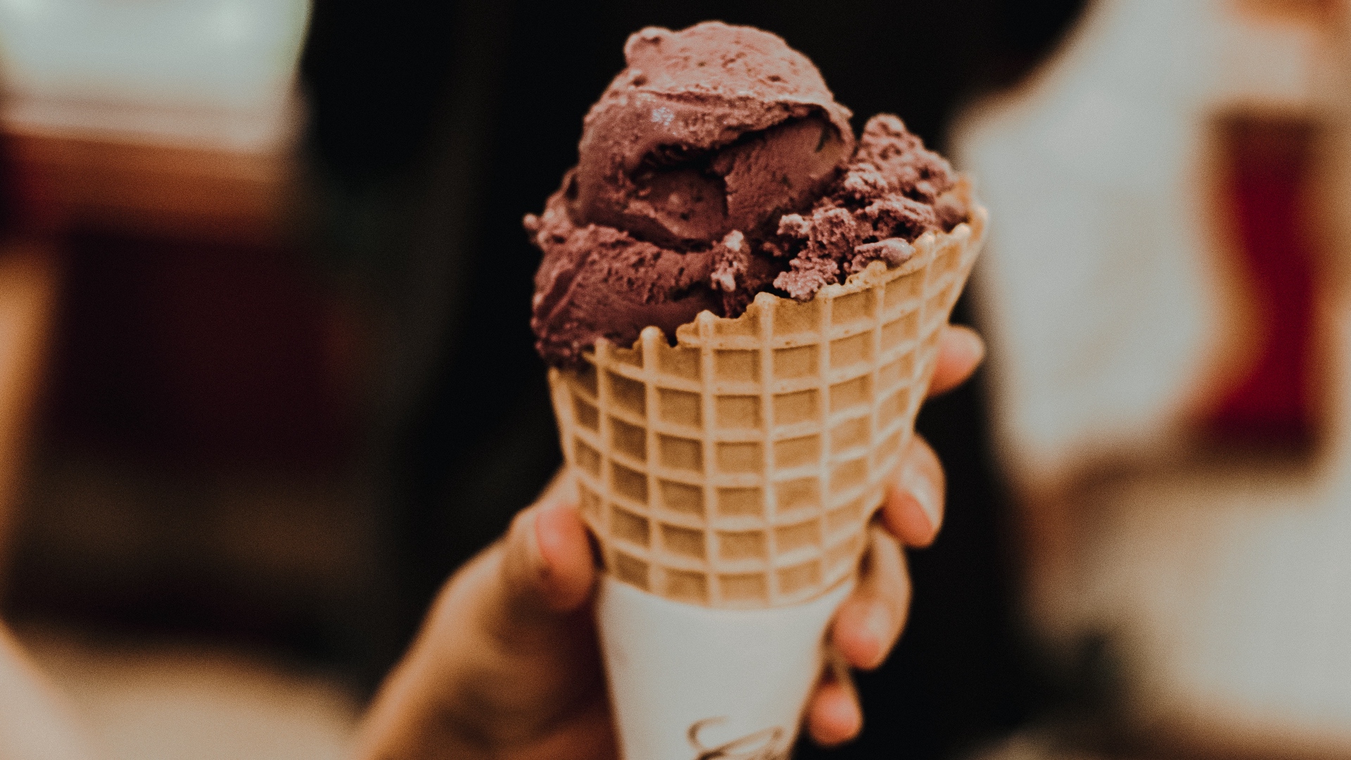 Wallpaper Ice Cream, Horn, Dessert, Sweet, Chocolate - Ice Cream Background Iphone - HD Wallpaper 