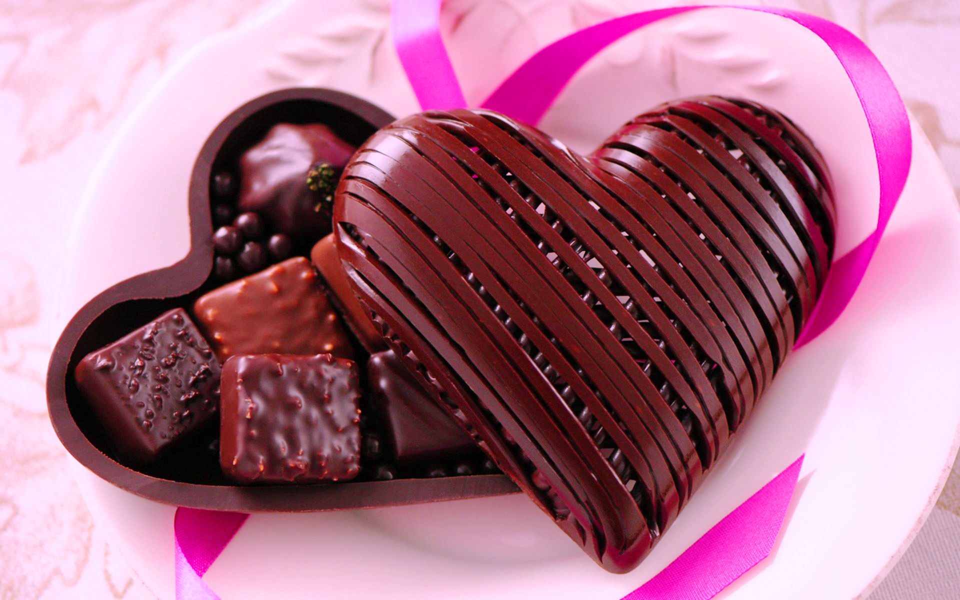 Chocolate Heart Box Hd - Happy Chocolate Day 2019 - HD Wallpaper 