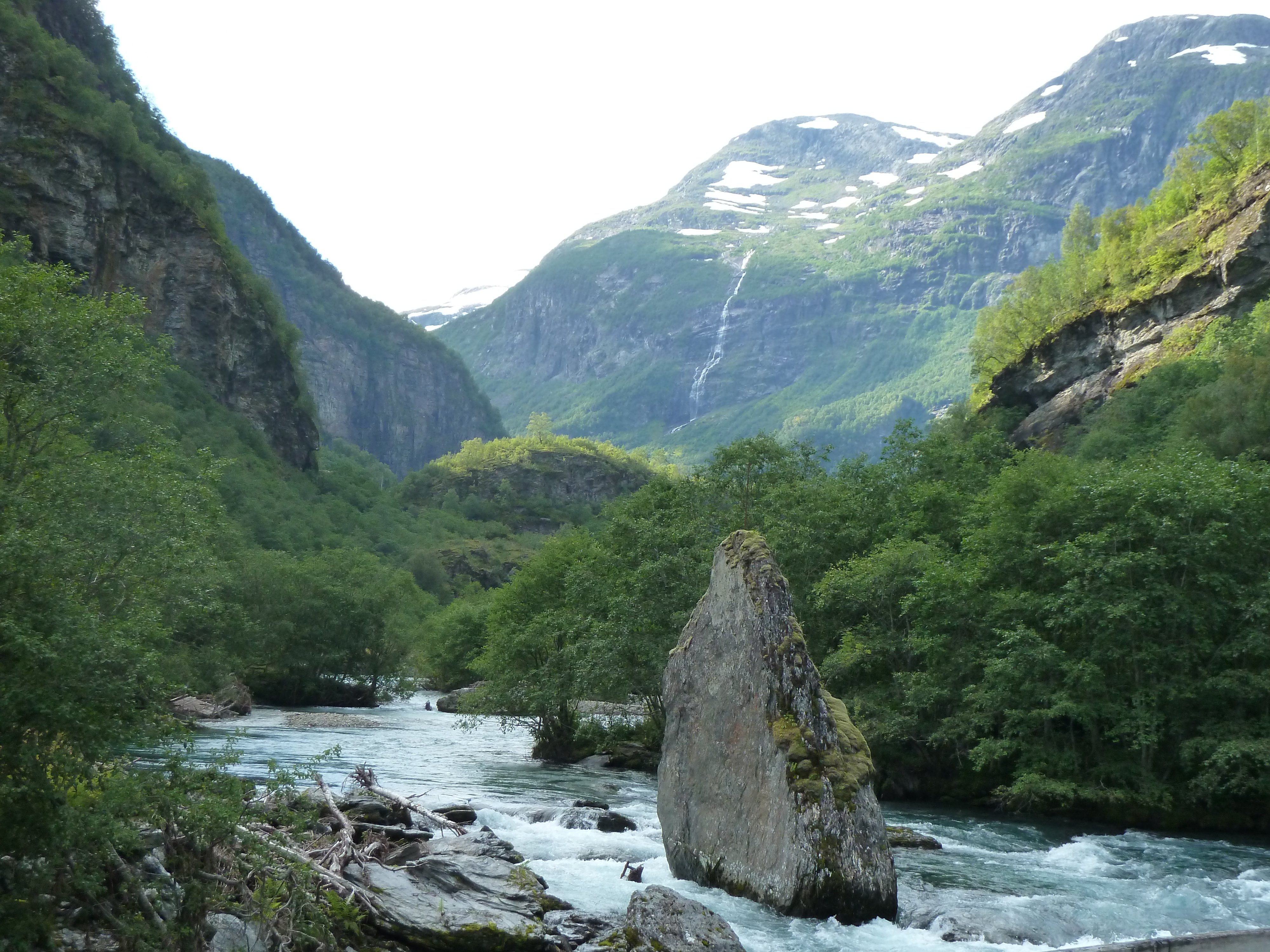 On The Road From Myrdal To Flam Norway Wallpaper - Mount Scenery - HD Wallpaper 