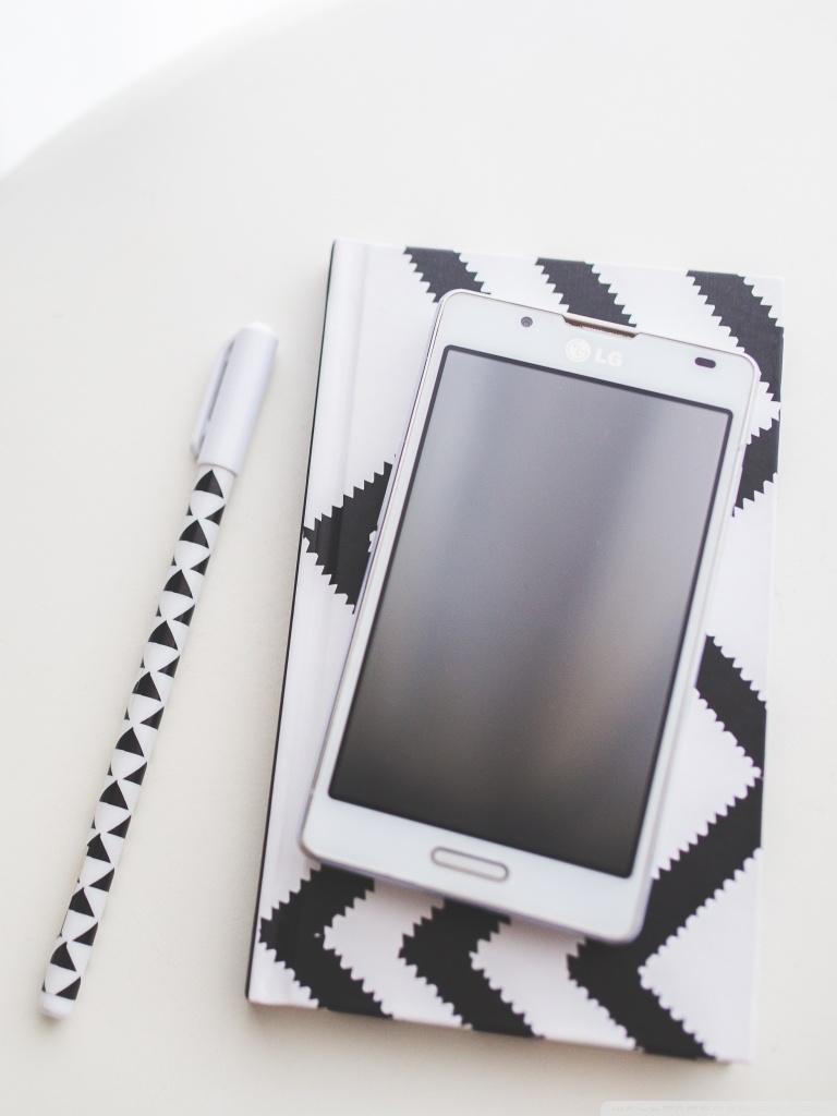 Notebook E Smartphone - HD Wallpaper 