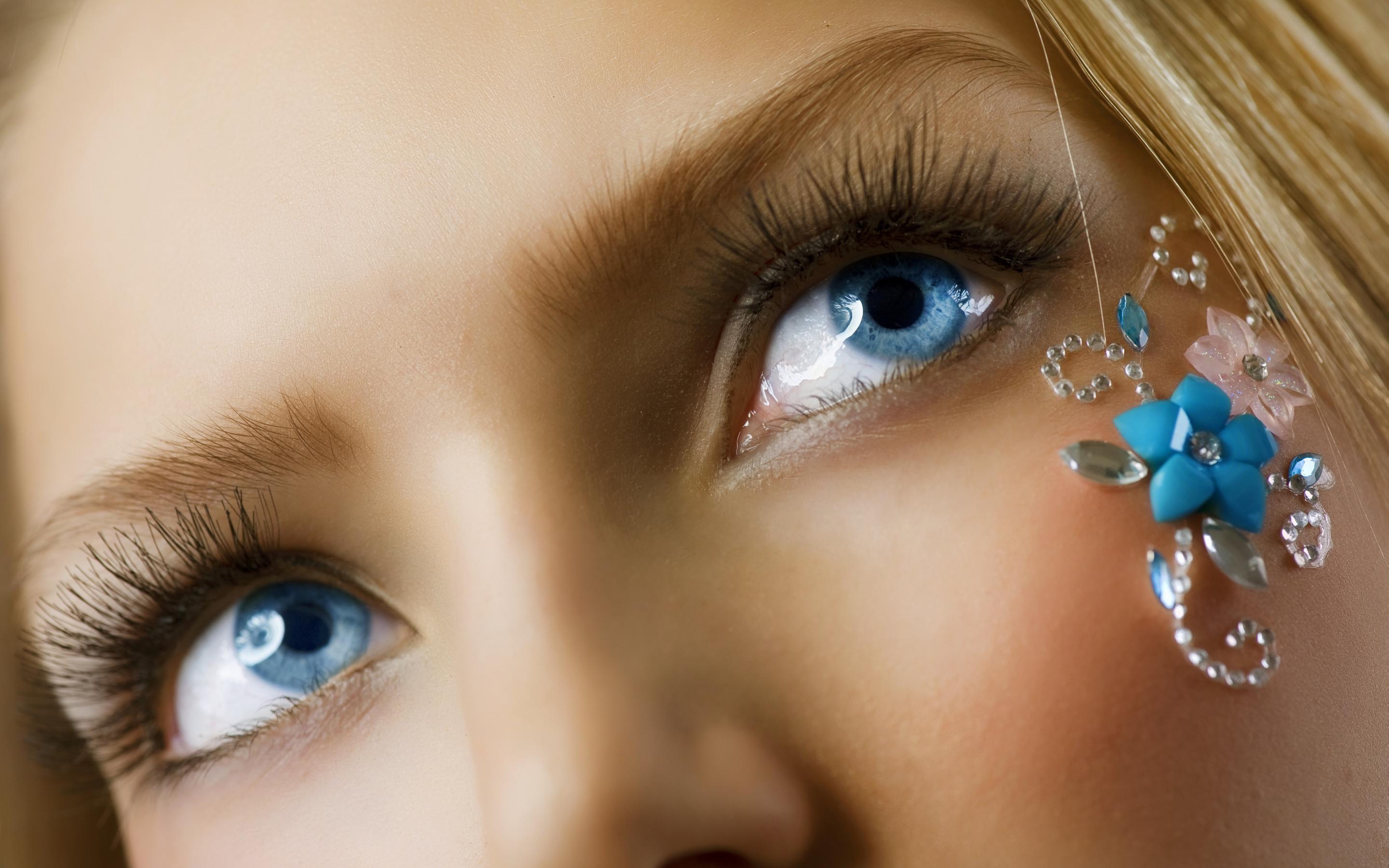 Blue Eyes Hd Wallpaper - Beautiful Green Eyes Close Up - HD Wallpaper 