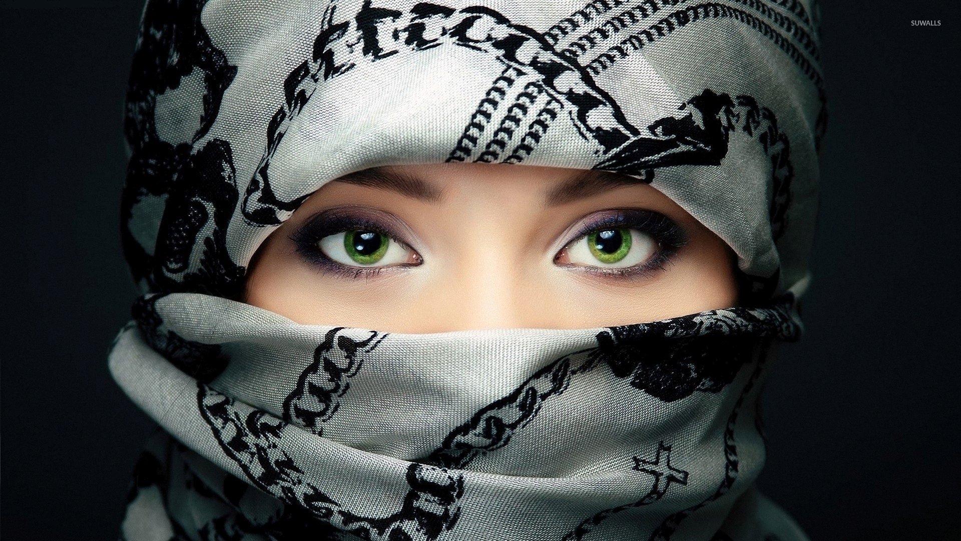 Green Eyes Arabian Girls - HD Wallpaper 