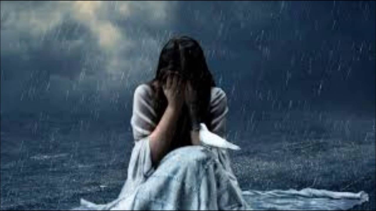 Cries Girl Sad Eyes - HD Wallpaper 