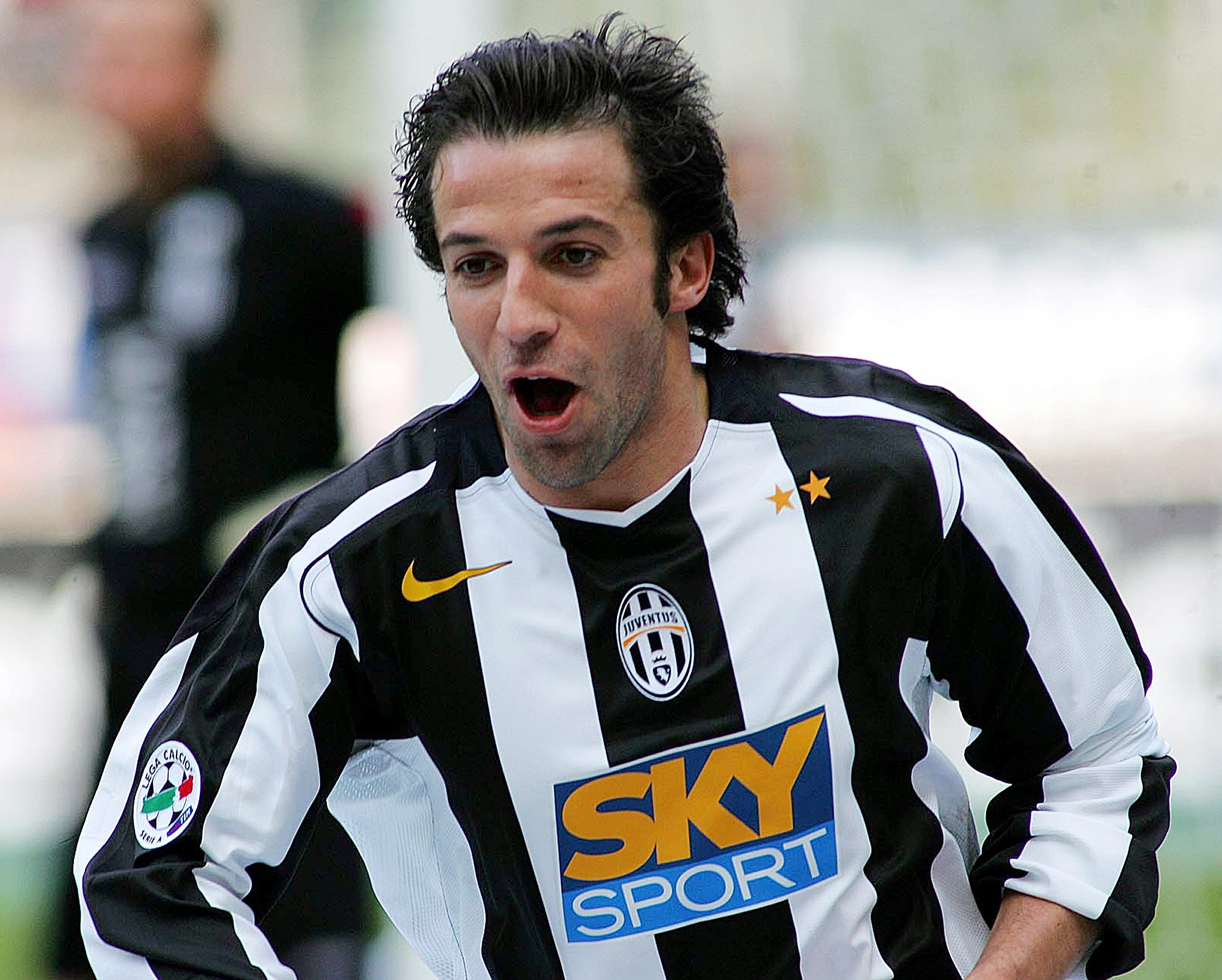 Del Piero Wallpapers - Alessandro Del Piero 2001 - HD Wallpaper 